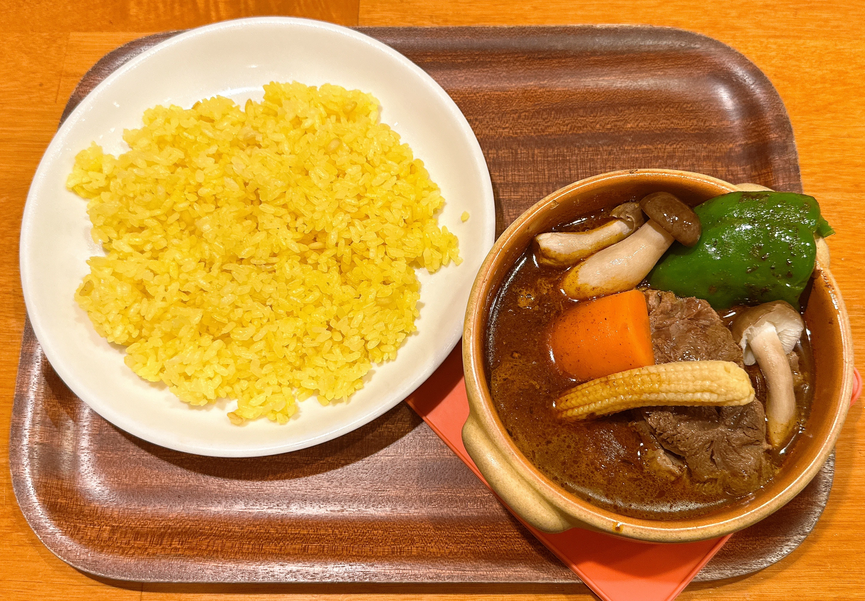 からかうあ 牛すねきのこカレー ご飯小盛り