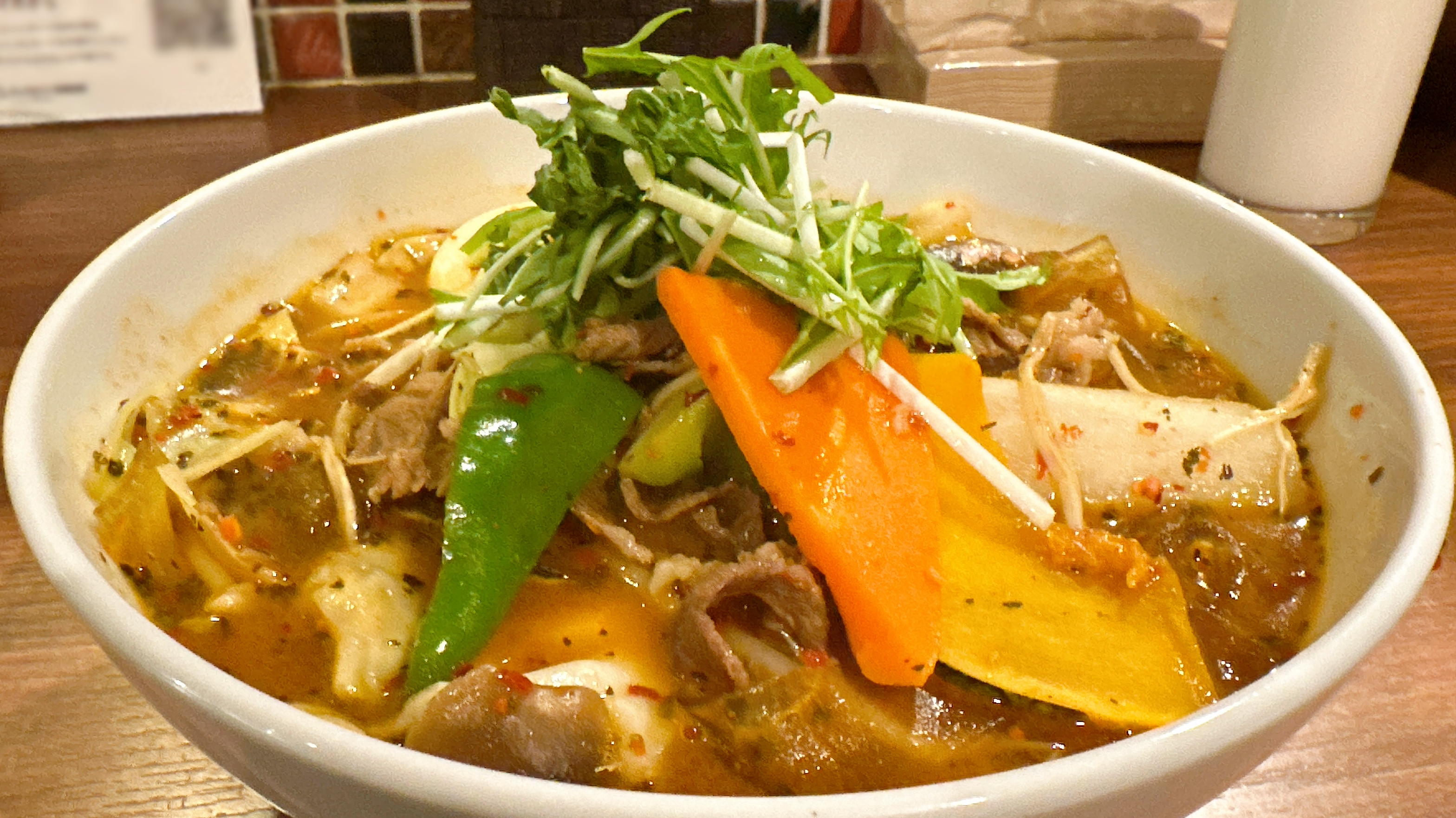 本場札幌の東京スープカレーを板春雨で楽しむ渋谷駅近『SHIBUYA SPICE』 ラム肉のスープカレー 板春雨