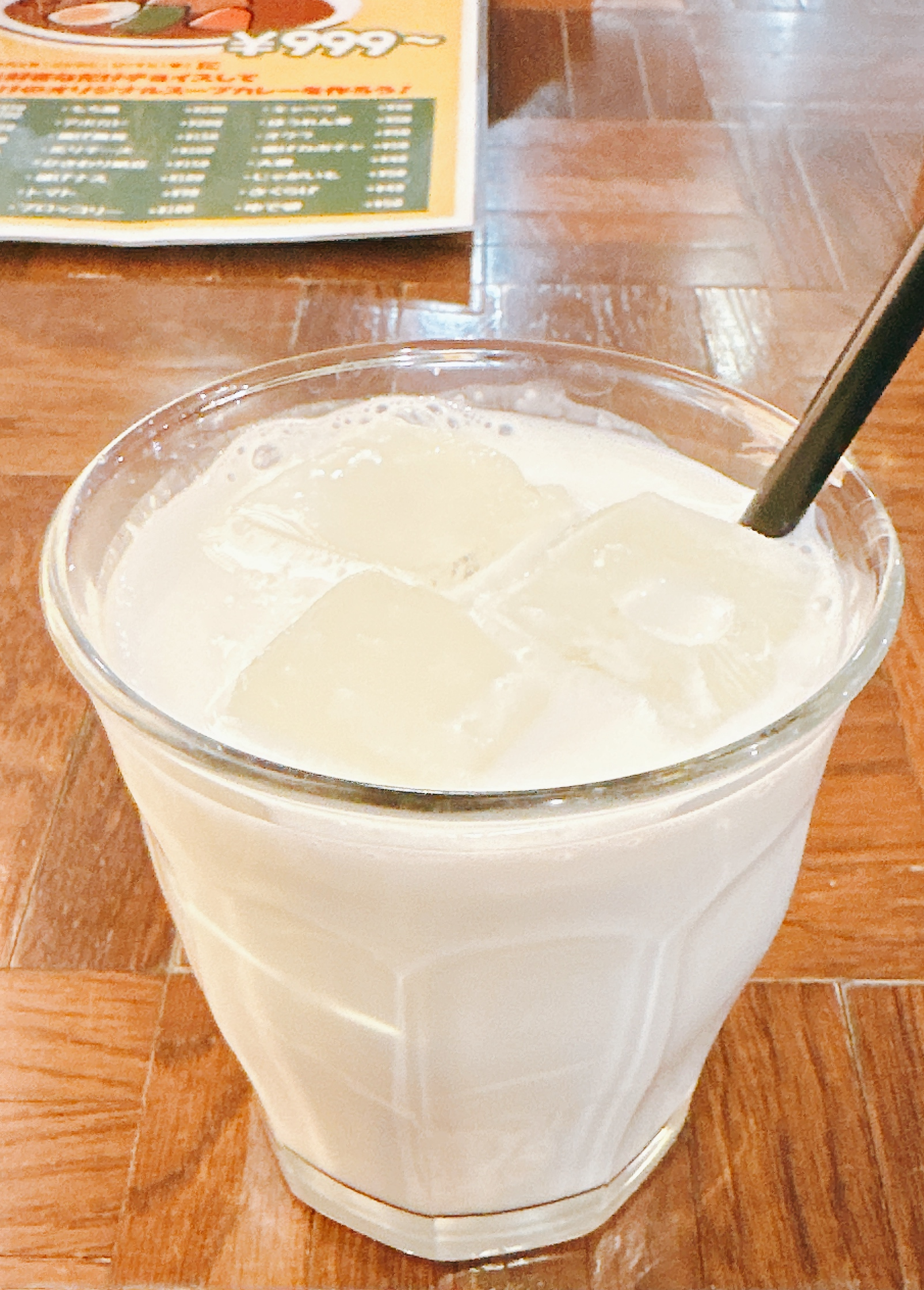 東京スープカレーの聖地・下北沢で毎日楽しめる人気店 心 下北沢店 ラッシー