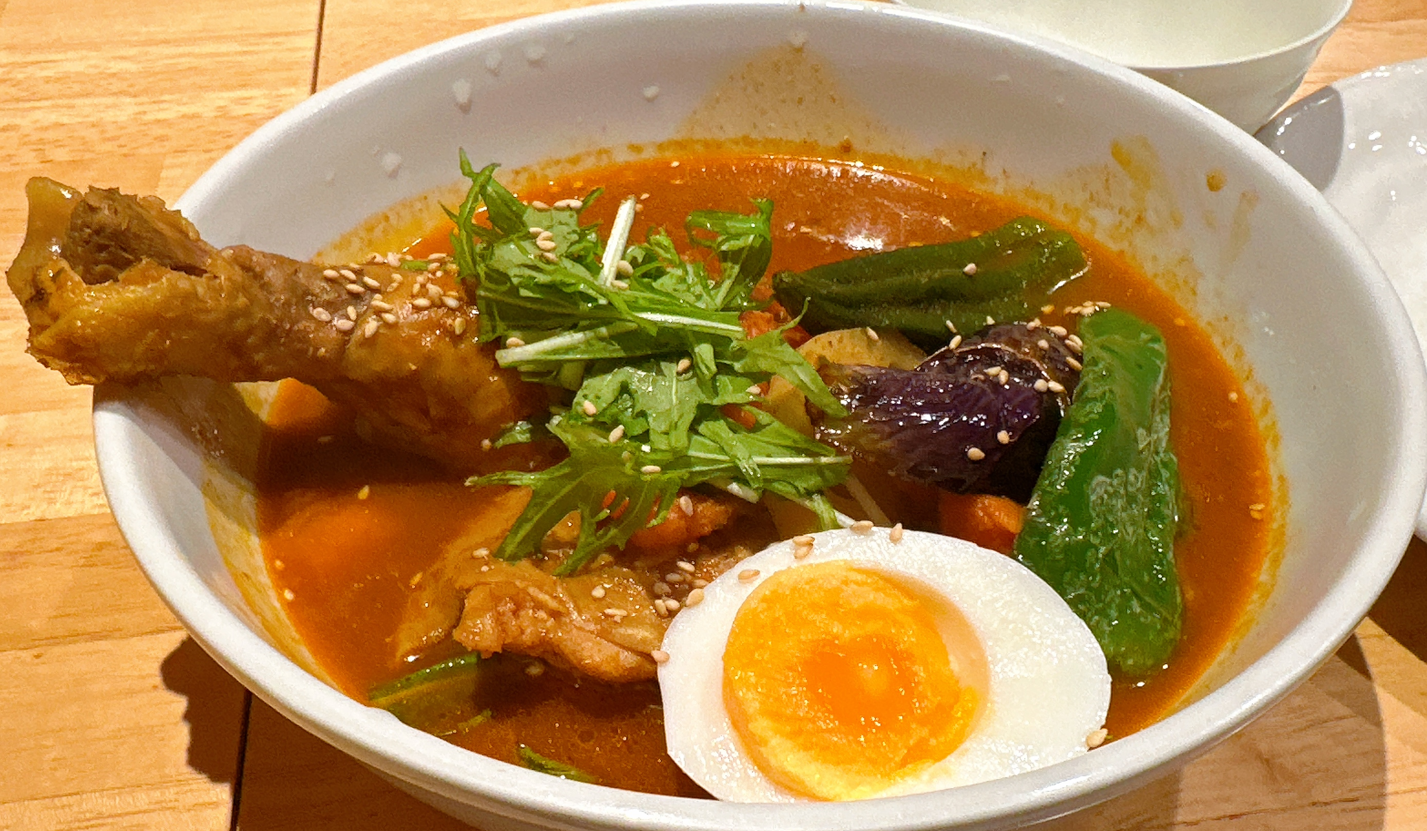 高田馬場で煮込まれ具材を楽しむ東京スープカレー！札幌から進出 SHANTi 高田馬場店