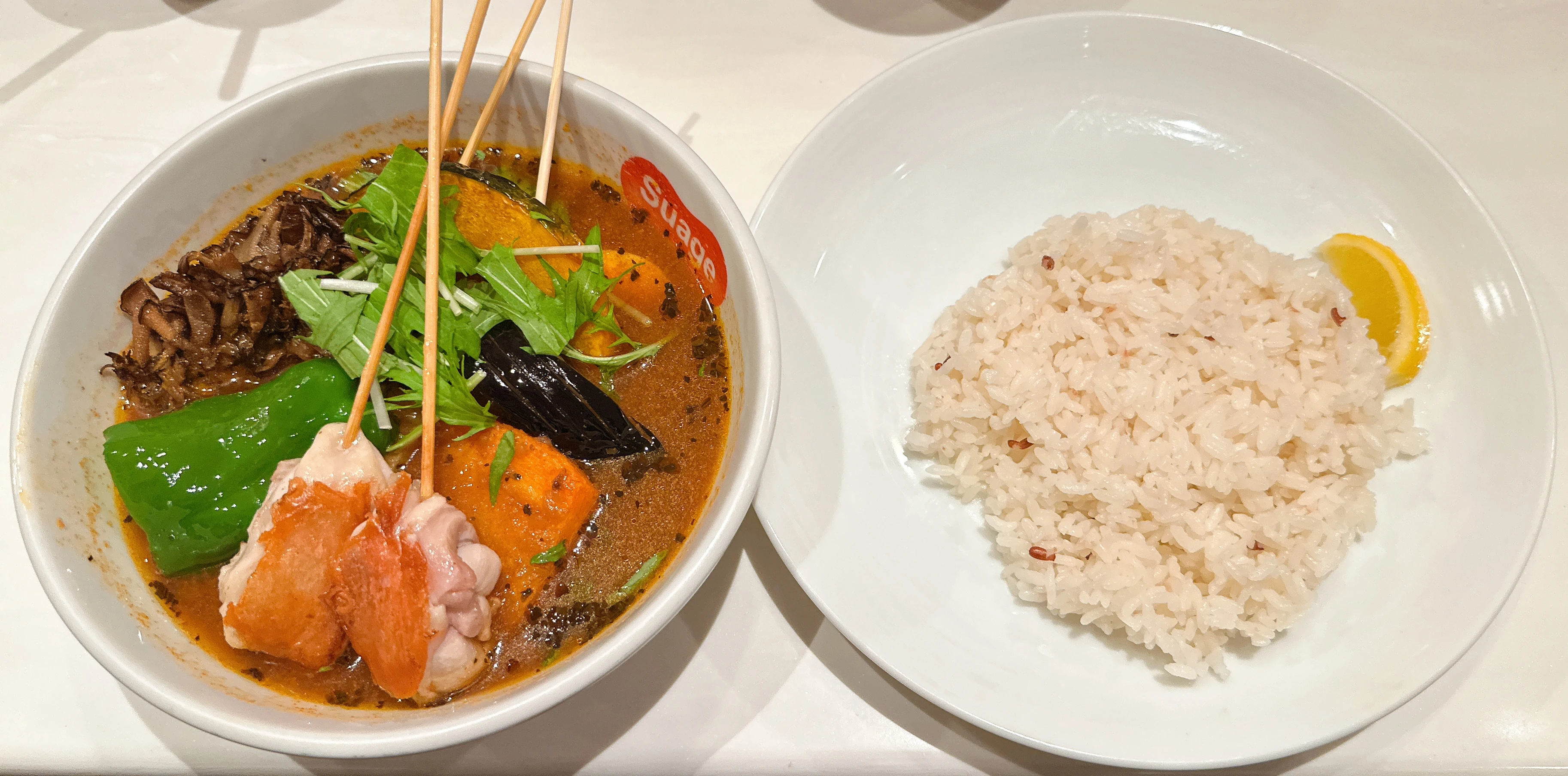 東京駅・丸の内で素揚げ野菜と甘辛スープ!東京スープカレーの人気店 Suage 丸の内店 fig.5